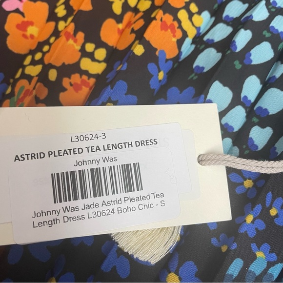 Johnny Was Dress Small NWT Jade Astrid Pleated Tea Length Midi Floral Boho Chic - Picture 5 of 8